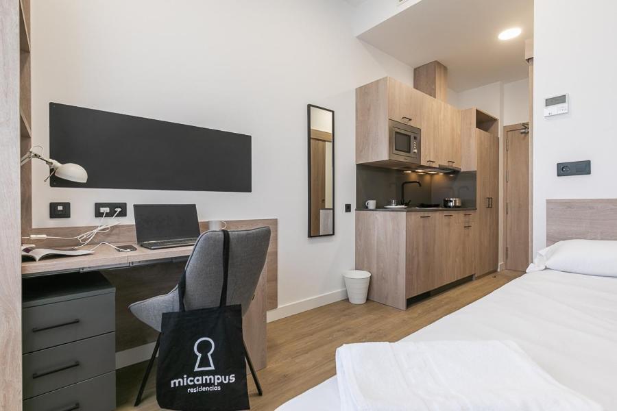 Micampus Madrid Sinesio Delgado Student Residence Екстер'єр фото