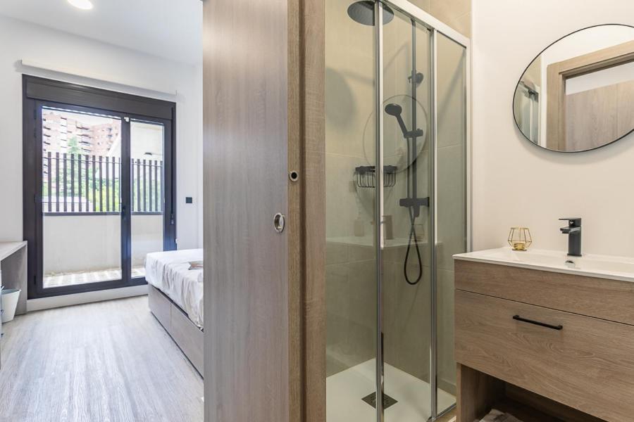 Micampus Madrid Sinesio Delgado Student Residence Екстер'єр фото