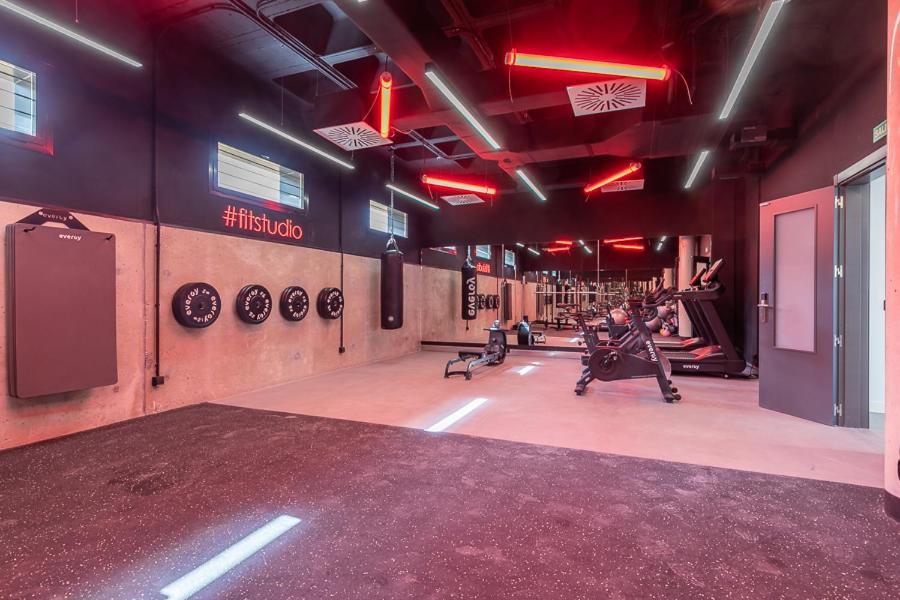 Micampus Madrid Sinesio Delgado Student Residence Екстер'єр фото