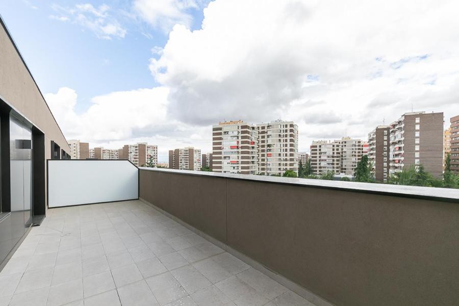 Micampus Madrid Sinesio Delgado Student Residence Екстер'єр фото