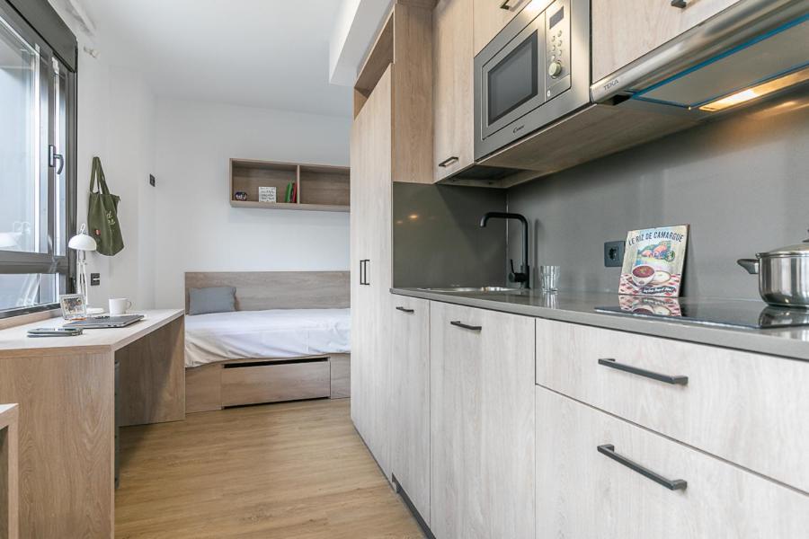 Micampus Madrid Sinesio Delgado Student Residence Екстер'єр фото