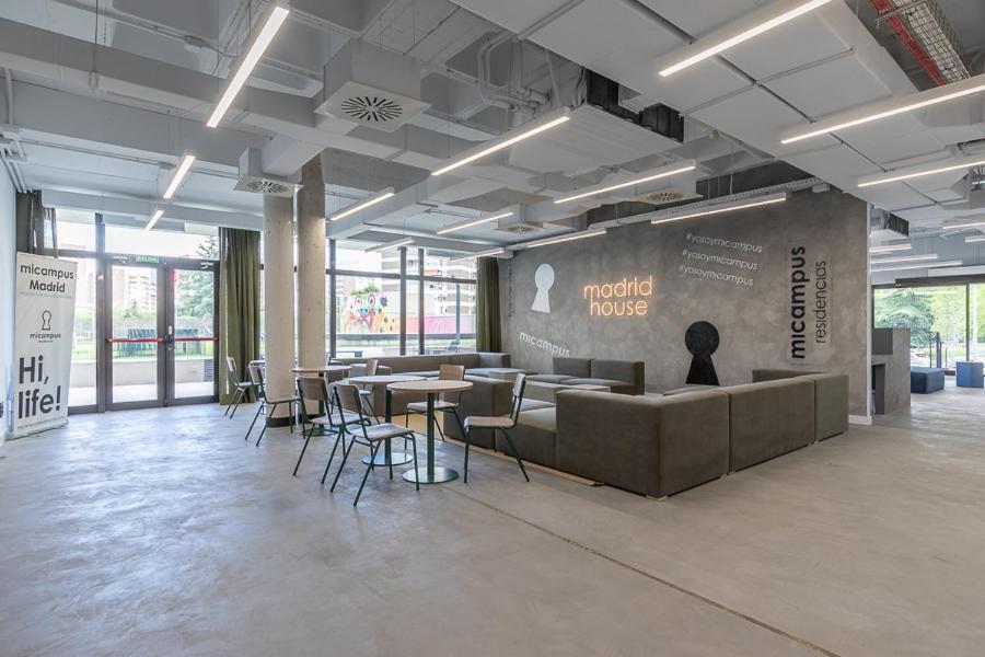 Micampus Madrid Sinesio Delgado Student Residence Екстер'єр фото