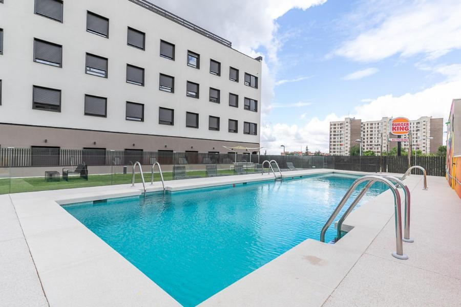 Micampus Madrid Sinesio Delgado Student Residence Екстер'єр фото