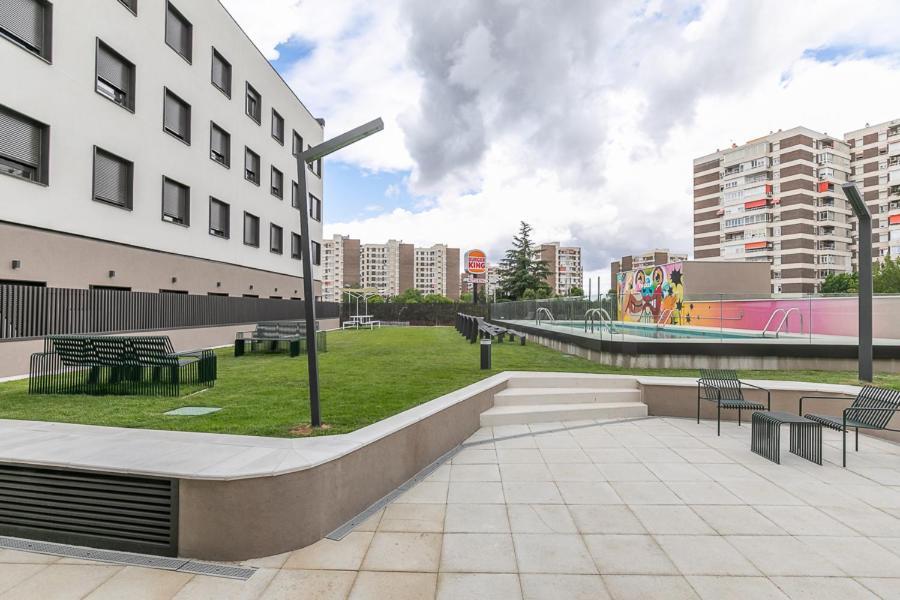 Micampus Madrid Sinesio Delgado Student Residence Екстер'єр фото